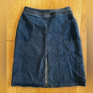 Universal Thread stretch denim skirt, pockets, front slit, back zip- Size 8